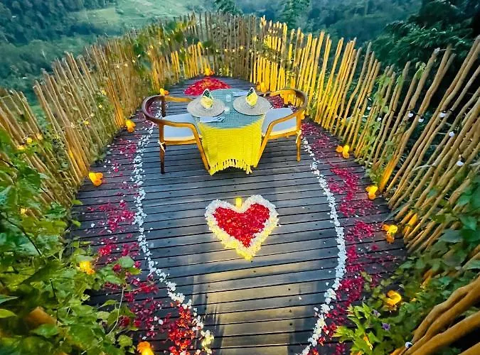 Villa Dreamy Cliffside Bamboo Villa Heated Pool & Stunning View Klungkung