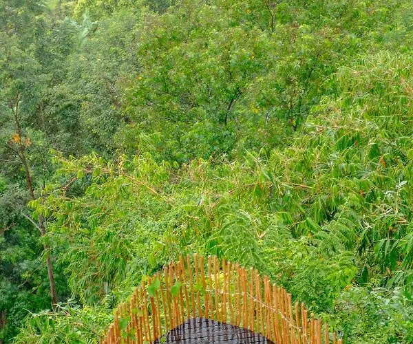 Dreamy Cliffside Bamboo Villa Heated Pool & Stunning View